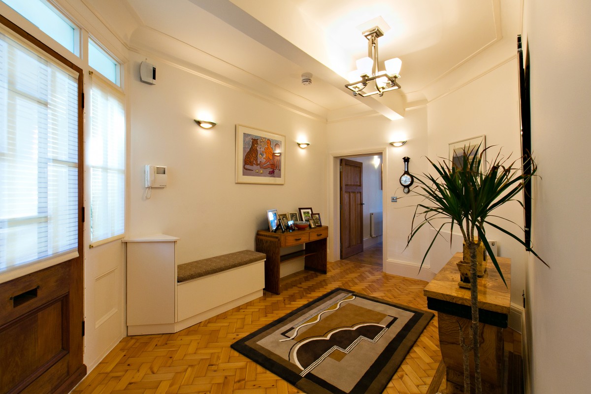 main gallery image 1